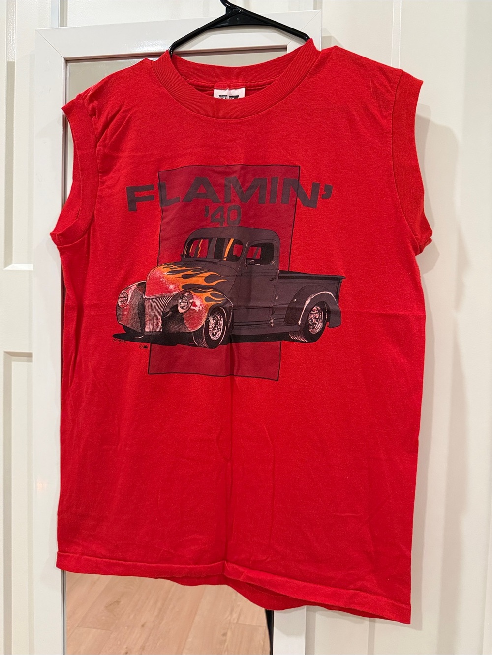 Vintage Red Unisex Red Sleeveless "Flamin' 40" Graphic Tee Size Medium